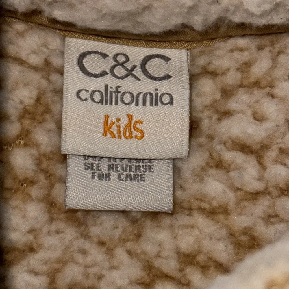 EUC Girls Sherpa Soft Pullover Sweater Tan L 10/12 Pockets Button Stretchy